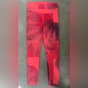 Under Armour Women's Leggings in Red and Black